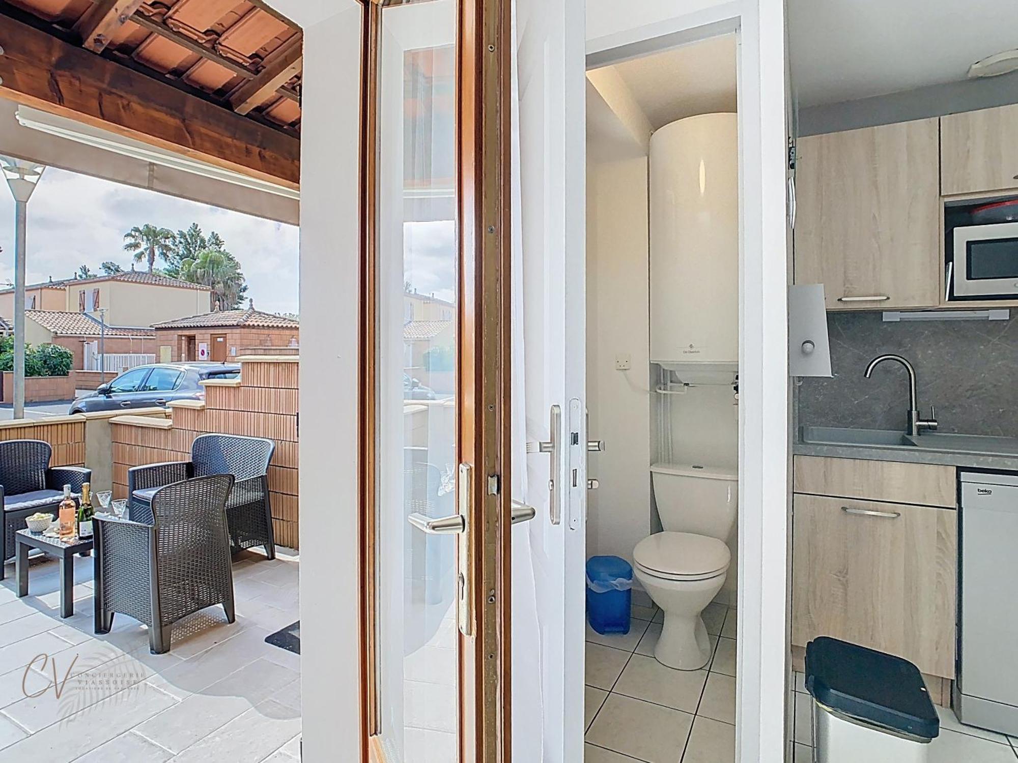 Petit Coin De Paradis Dans Residence Avec Piscine Vias Εξωτερικό φωτογραφία