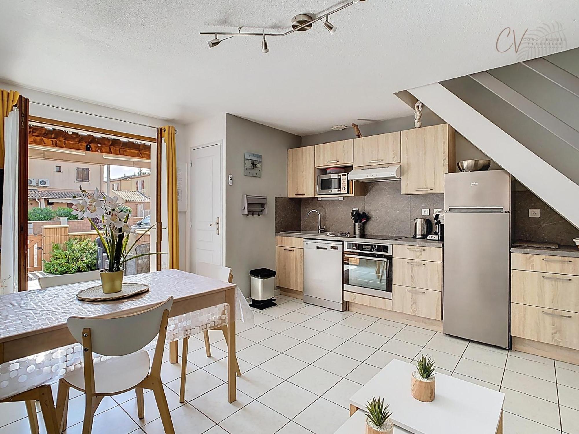 Petit Coin De Paradis Dans Residence Avec Piscine Vias Εξωτερικό φωτογραφία