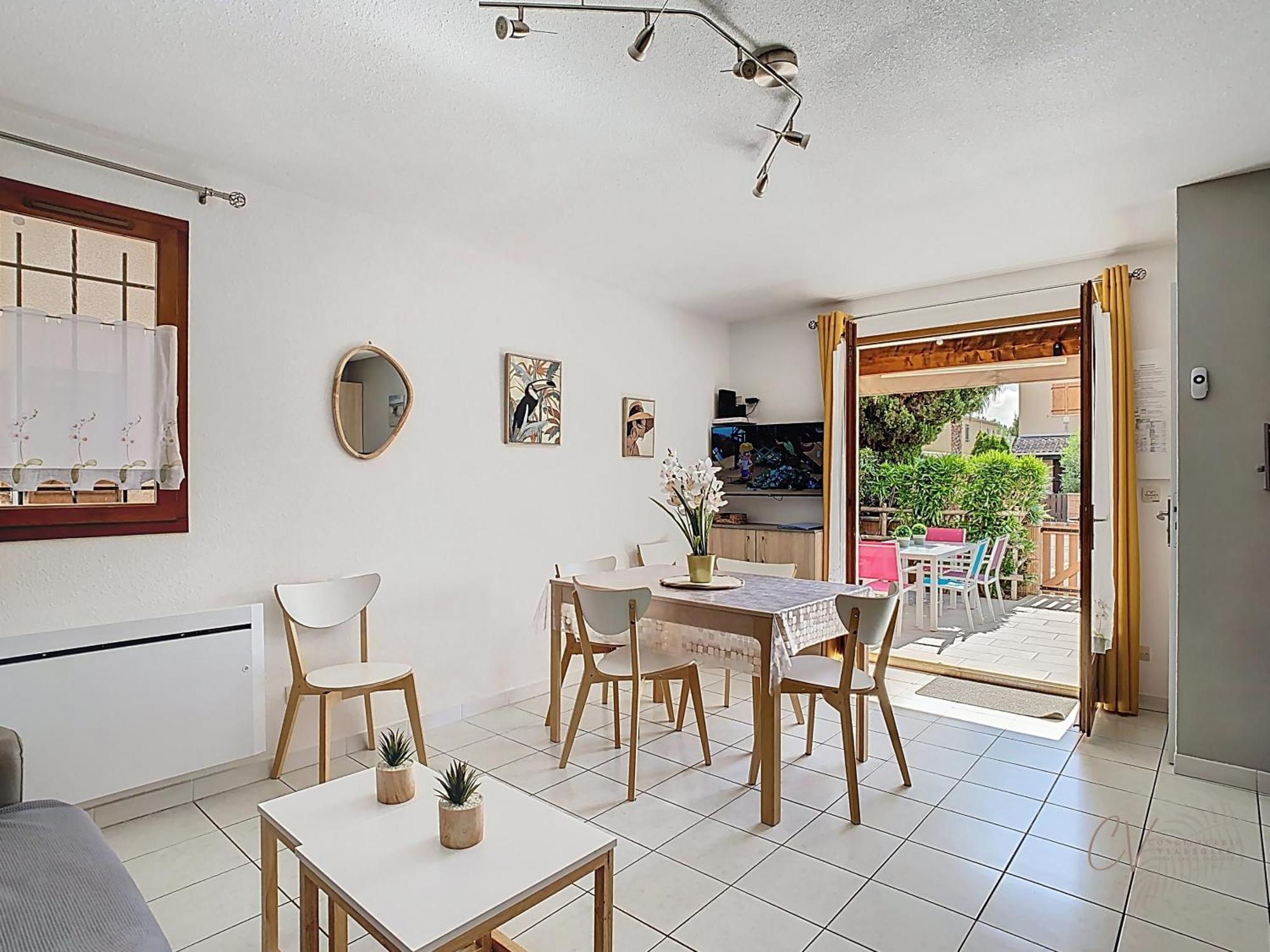 Petit Coin De Paradis Dans Residence Avec Piscine Vias Εξωτερικό φωτογραφία